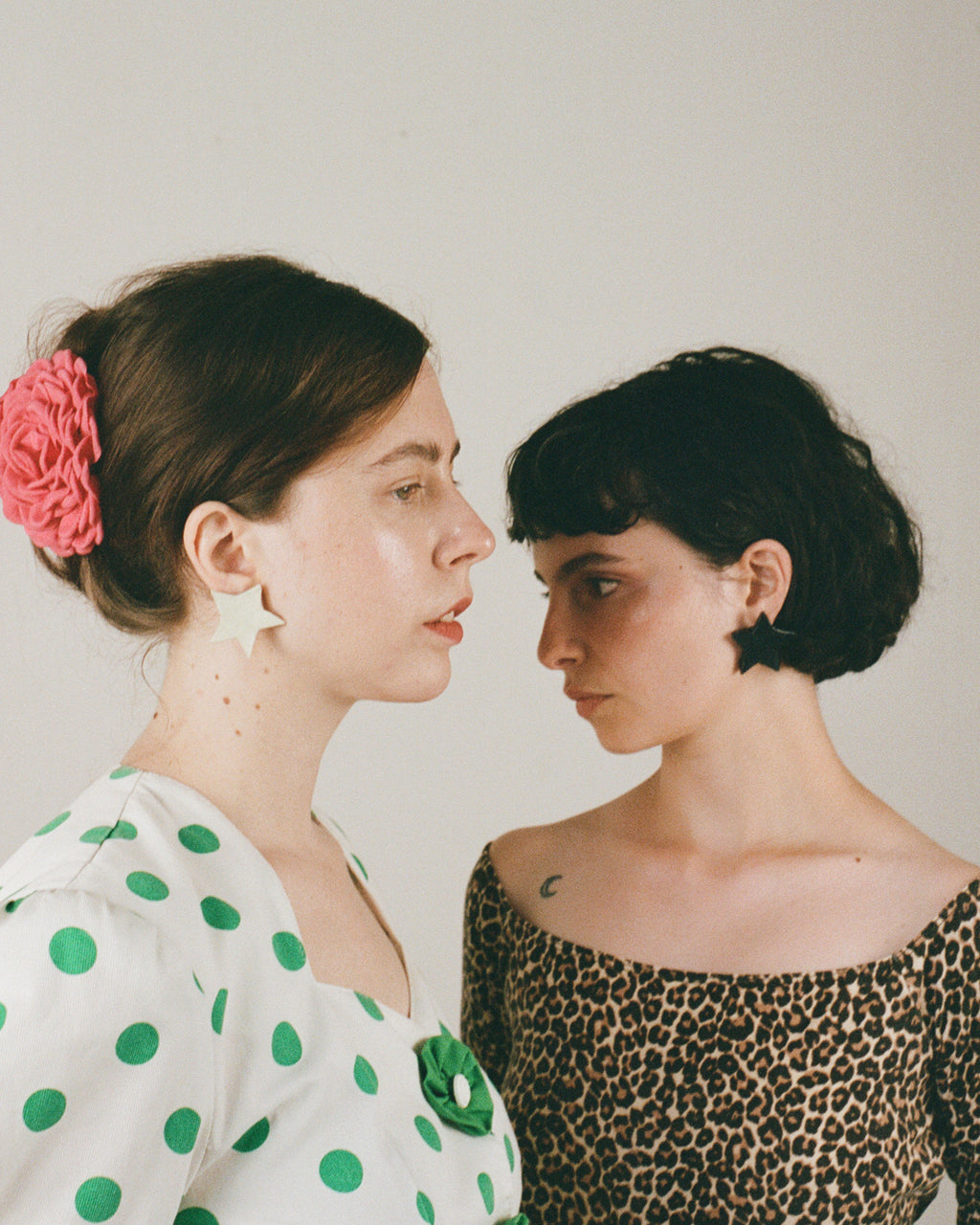 Stella Earrings Light green